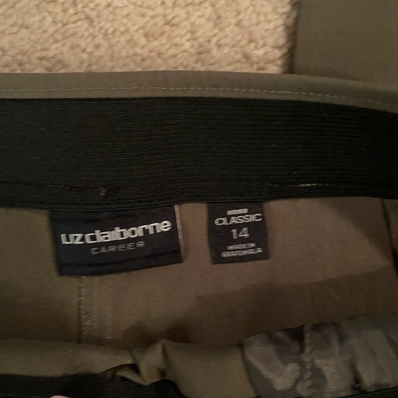 NWOT Liz Claiborne, Emma women's pull-on trousers size 14 Olive color - Picture 5 of 5